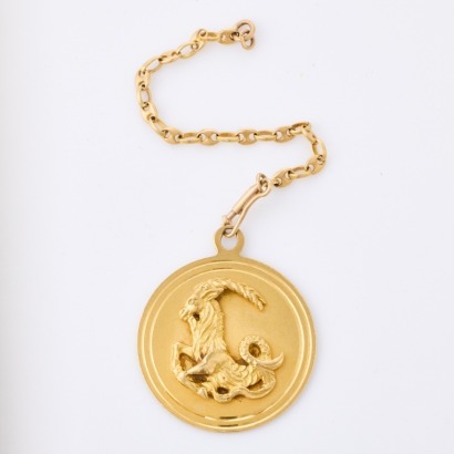 18ct Yellow Gold, Capricorn Medallion with 14ct Yellow Gold Chain Attachment