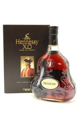 (1) Hennessy XO, Cognac, 40% ABV (GB)