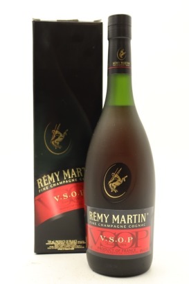 (1) Remy Martin VSOP Cognac Fine Champagne, 40% ABV (GB)