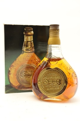 (1) Johnnie Walker Swing Blended Scotch Whisky circa. 1980s, 750ml (GB)