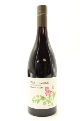 (1) 2020 Pyramid Valley Vineyards 'Earth Smoke' Pinot Noir, Canterbury [JR17]