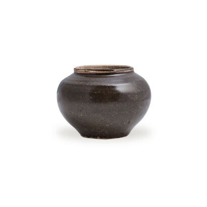 A Chinese Song Style Jizhou Pot