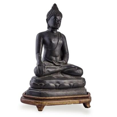 A Thai Buddha with original base