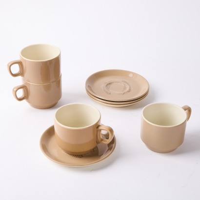 A Set of Four Fern Leaf Motic Crown Lynn Cups & Saucers