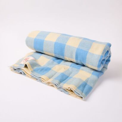 A Vintage Double Mosgiel Wool Blanket