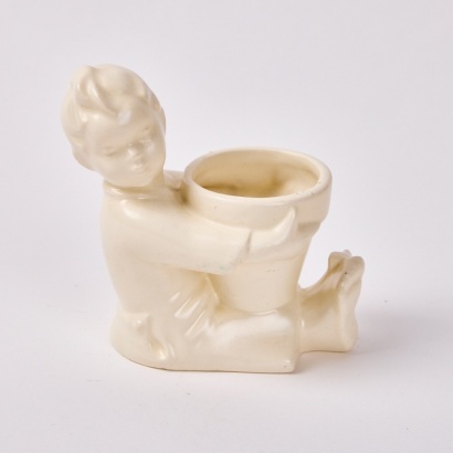 A Haegar USA Miniature Figurine Planter