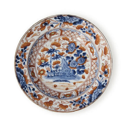 A Chinese Qing Dynasty Kangxi Period Imari Plate