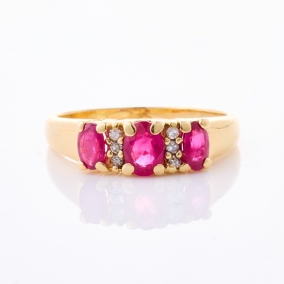 14ct Yellow Gold, Vintage, Three Stone 1.26ct Ruby / .03ct Diamond Ring