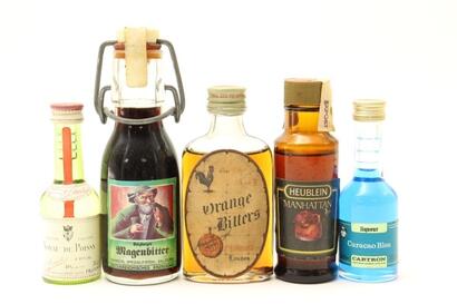 (1) Mixed Liquor Miniatures, 5 Bottles Sold as One Lot