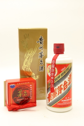 (1) 2021 Kweichow Flying Fairy Moutai with 2 glass, 53% ABV, 500ml (GB)