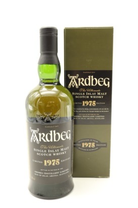 (1) Ardbeg 1975 Limited Edition 1999 Bottled Single Malt Scotch Whisky, 43% ABV (GB)