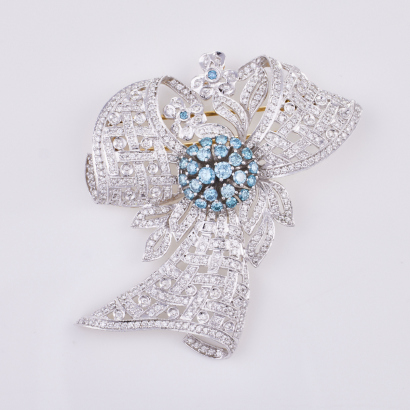 10ct White Gold, Modern, 1.64ct Fancy Green Blue Diamond (treated) / 1.64ct Diamond Brooch