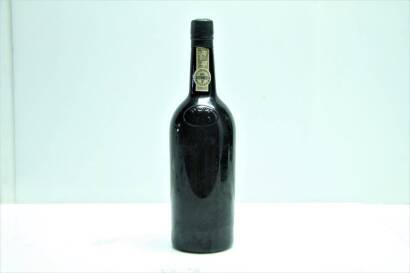 (1) 1963&nbsp;Dows Vintage Port, Oporto&nbsp;