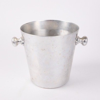 A Classic Champagne Bucket