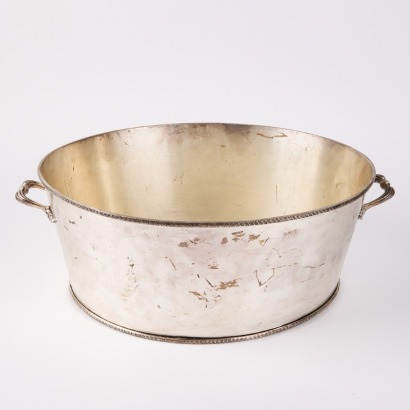 A Large Oval Champagne Bucket