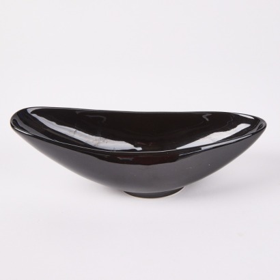 A Black Glazed Crown Lynn Mantle Vase, Shape #2060