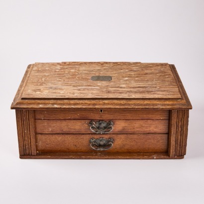 A C1916 Document Box Presented to '2nd Lieu: S.J. Owen'