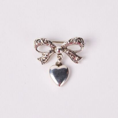 A Vintage Silver Bow & Heart Brooch