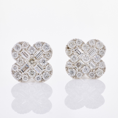 18ct White Gold, 2.38ct Diamond Clover Stud Earrings