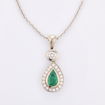 18ct White Gold, .80ct Emerald / .50ct Diamond Pendant on 45cm, 18ct Chain