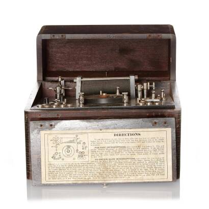 A Wooden Cased Vintage Electro Medical Apparatus by Sigman Electric, America