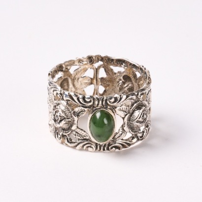 A Vintage Sterling Silver & Greenstone Napkin Ring