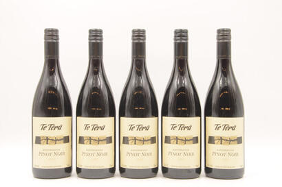 (5) 2003 Martinborough Vineyard Te Tera Pinot Noir, Martinborough