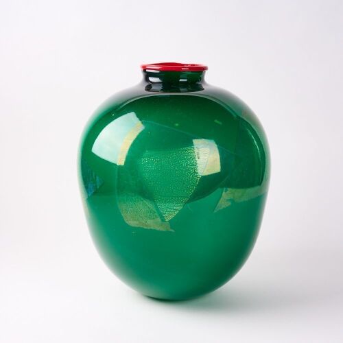 A Large Gary Nash Vase dated '94