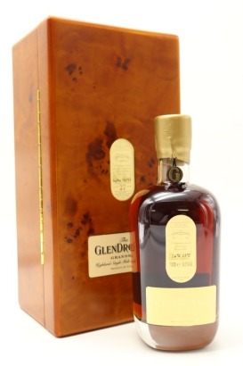 (1) Glendronach Grandeur 27 Year Old Single Malt Scotch Whisky, 50.1% ABV (GB)