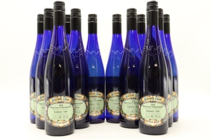 (12) 2018 Pieroth Blue Burg Layer Schlosskapelle Muller-Thurgau Kabinett, Nahe