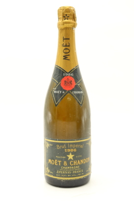 (1) 1986 Moet & Chandon Brut Imperial, Champagne