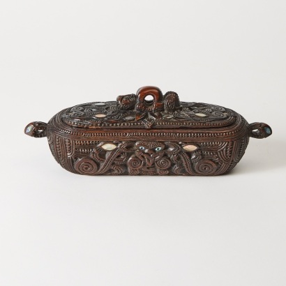 A Carved Trinket Box, Aotearoa