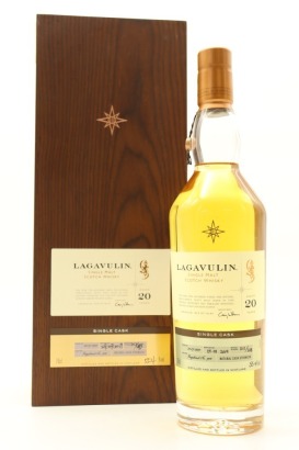 (1) Lagavulin 1999 Casks of Distinction Single Cask 20 Year Old Single Malt Scotch Whisky, 55.4% ABV (GB)