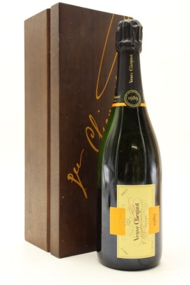 (1) 1989 Veuve Clicquot Ponsardin Vintage Cave Privee, Champagne [WS95]