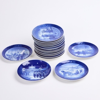 A Collection of 16 Royal Copenhagen Christmas Plates