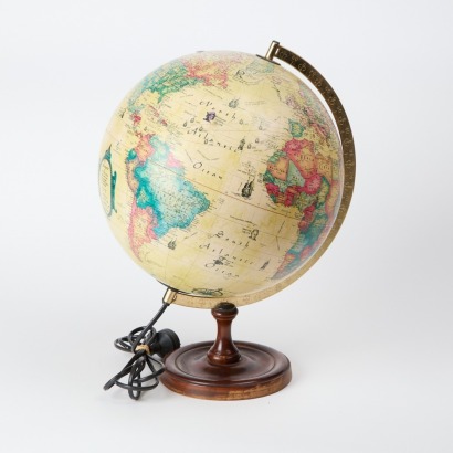 A Scan Globe World Map Lamp