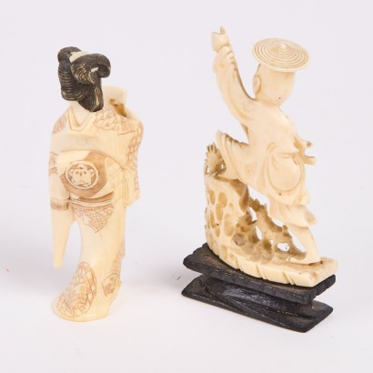 A Pair of Male & Female Figures