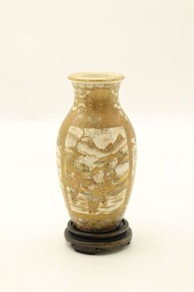 A Japanese 20th century gold decorated 'figural' vase