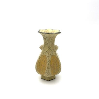 A Chinese Ge-style Hexagonal Vase with two handles