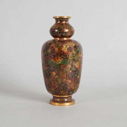 A Chinese Cloisonne Vase (a damage)