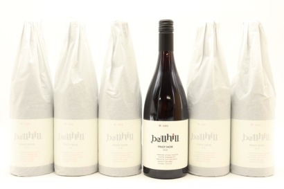 (6) 2018 Bell Hill Pinot Noir, Canterbury