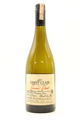 (1) 2022 Saint Clair Pioneer Block 3 43 Degrees Sauvignon Blanc, Wairau Valley
