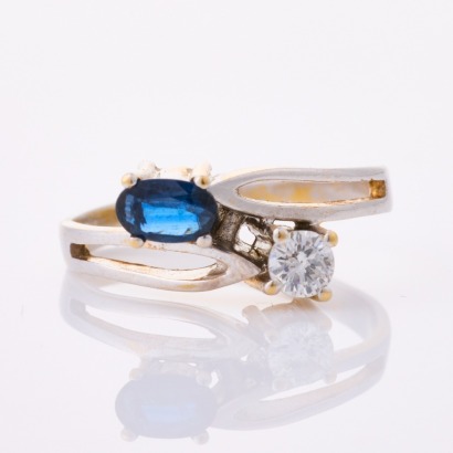 18ct Rhodium Plated Yellow Gold, Vintage, Sapphire / .14ct Diamond Ring