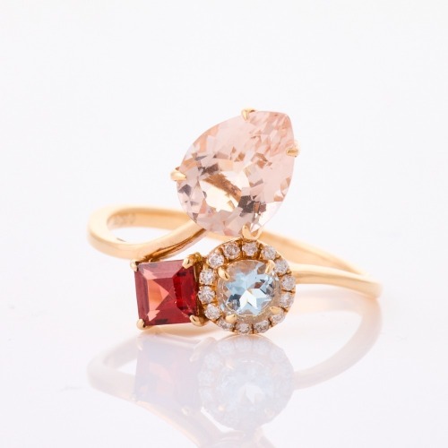 18ct Rose Gold, 1.45ct Morganite / .38ct Garnet / .23ct Aquamarine /.07ct Diamond Dress Ring - Near new