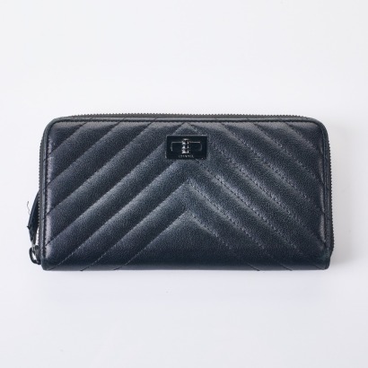 Chanel, Reissue Black Lambskin Chevron Wallet with Box