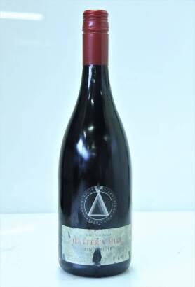 (1) 2005 Delta Vineyard 'Hatters Hill' Pinot Noir, Marlborough