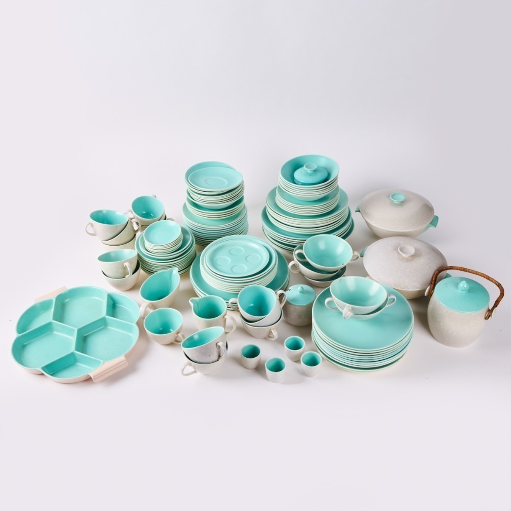 A Pool Dinner Set