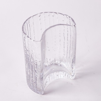 An Crescent Textured Clear Glass Vase