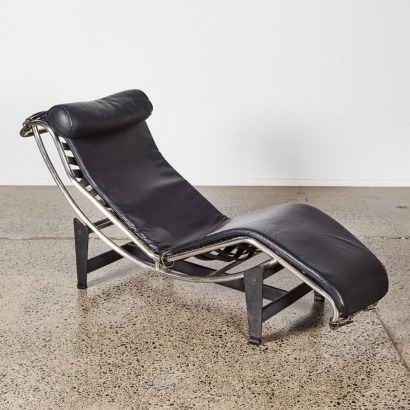 A Le Corbusier Style LC4 Lounger In Black Vinyl