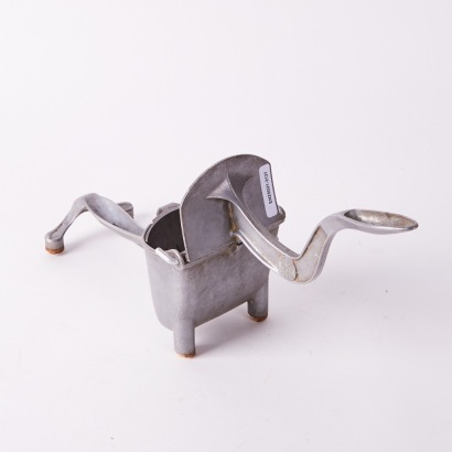 A Wear Ever Vintage Hand Juicer